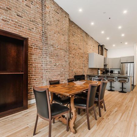Elegant 3 Bedroom Apartment In Old Port - 302 Montreal Bagian luar foto