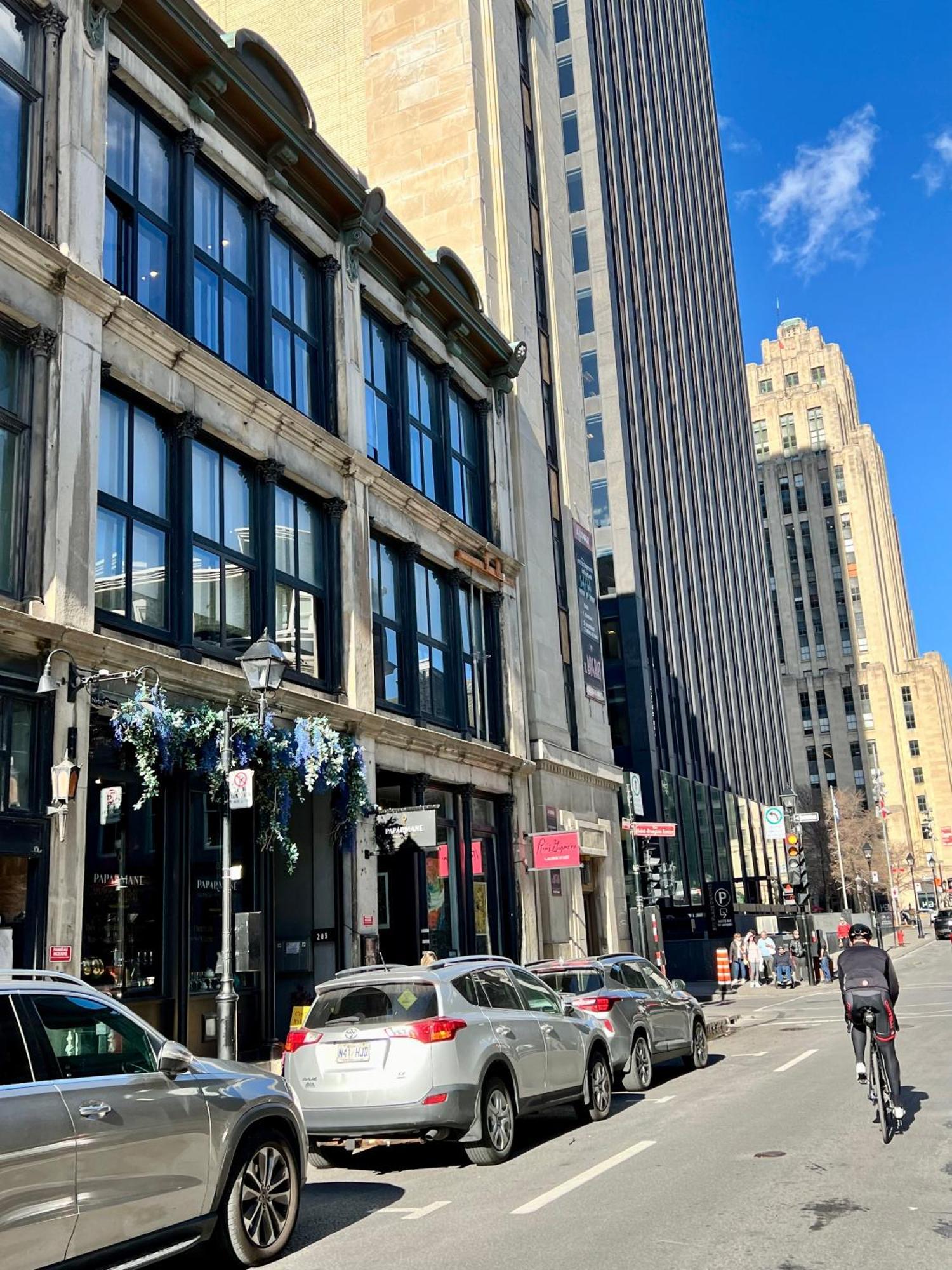 Elegant 3 Bedroom Apartment In Old Port - 302 Montreal Bagian luar foto