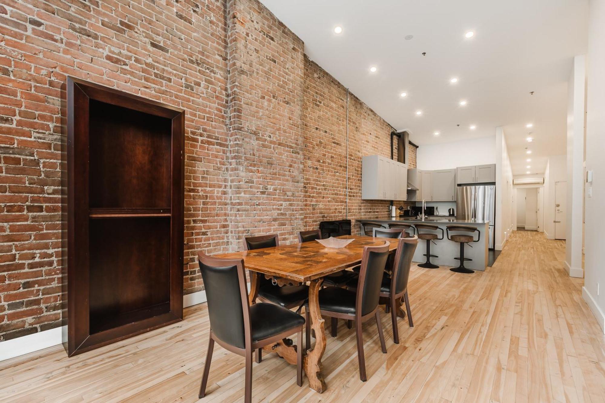 Elegant 3 Bedroom Apartment In Old Port - 302 Montreal Bagian luar foto