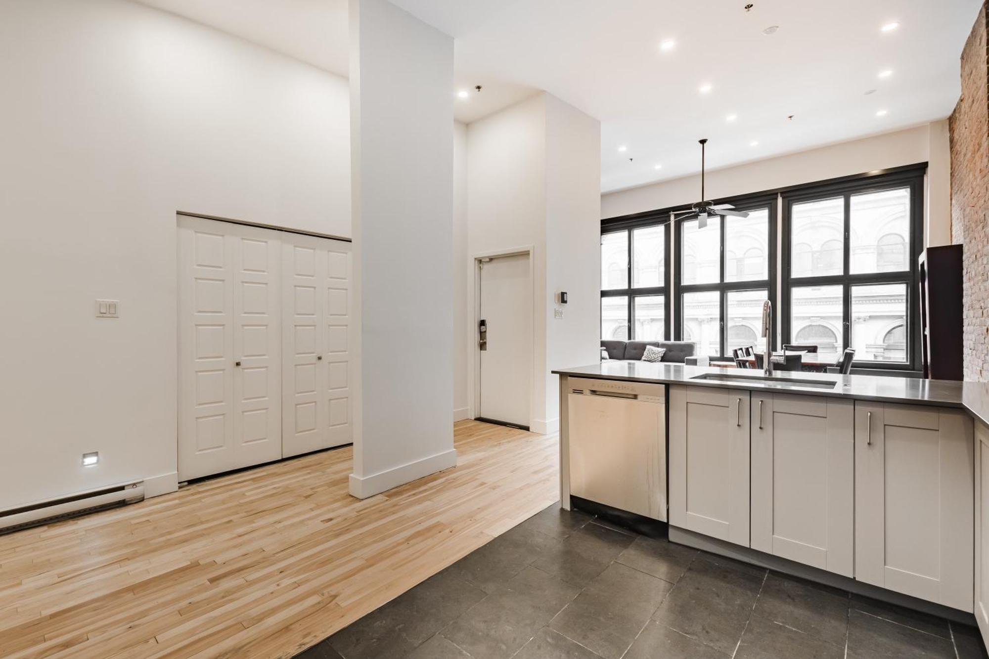 Elegant 3 Bedroom Apartment In Old Port - 302 Montreal Bagian luar foto